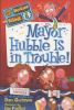 Book cover for "Mayor Hubble is in trouble!".